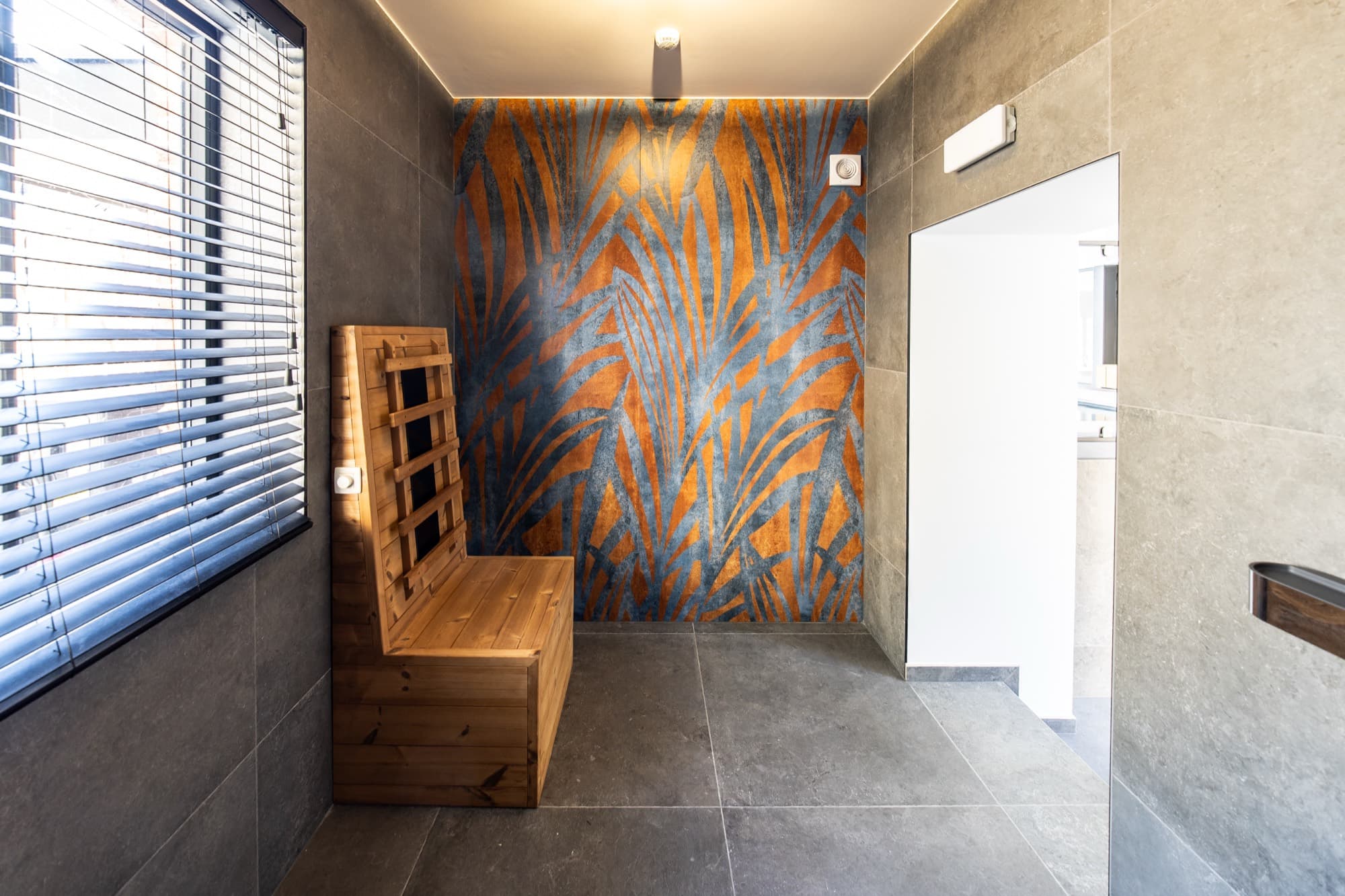 Infrarotsitz aus Holz